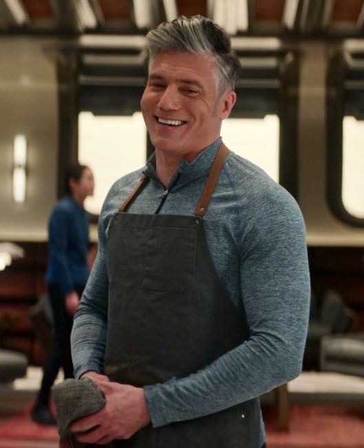 Captain Christopher Pike tweet media