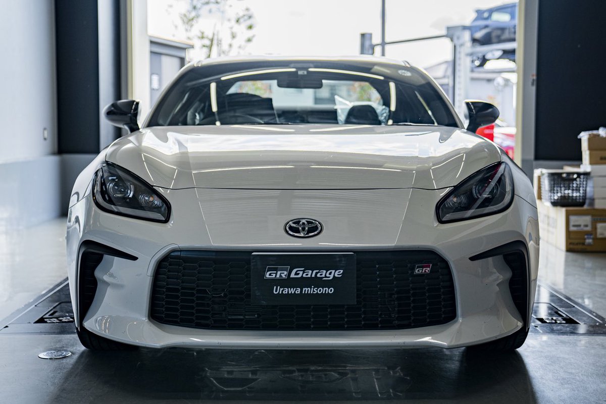 grgarage_misono's tweet photo. Vehicle production started
⬛️ GR86/BRZ Cup 参戦車両作成スタート 🟥
新型GR86およびSUBARU BRZによる『GR86/BRZ Cup』参戦のベース車両が入庫しました!
#町いちばんの楽しいクルマ屋さん
#enjoythedrive
#クルマファンを増やしたい https://t.co/oKcYk8z20U
