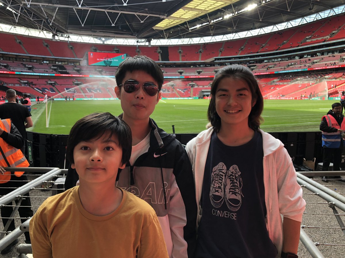 RHB_Boarding's tweet photo. The Boarders headed to Wembley Stadium on Sunday to watch the FA Trophy & FA Vase finals take place. We enjoyed some great seats in amongst the Bromley fans & this made for an exciting end to the afternoon as they beat Wrexham in the 2nd match! #inspiredboarding #iloveboarding https://t.co/HSmhGHm3HO