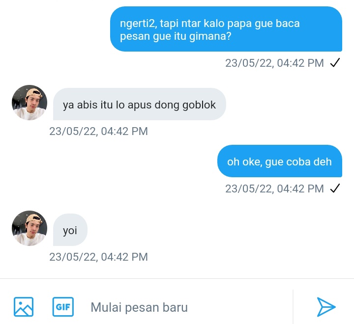 illeraxs's tweet photo. TAEKOOK TWOTWEET AU ||

"Jadi papa sama pak taehyung....?" https://t.co/UAPt4VAEey