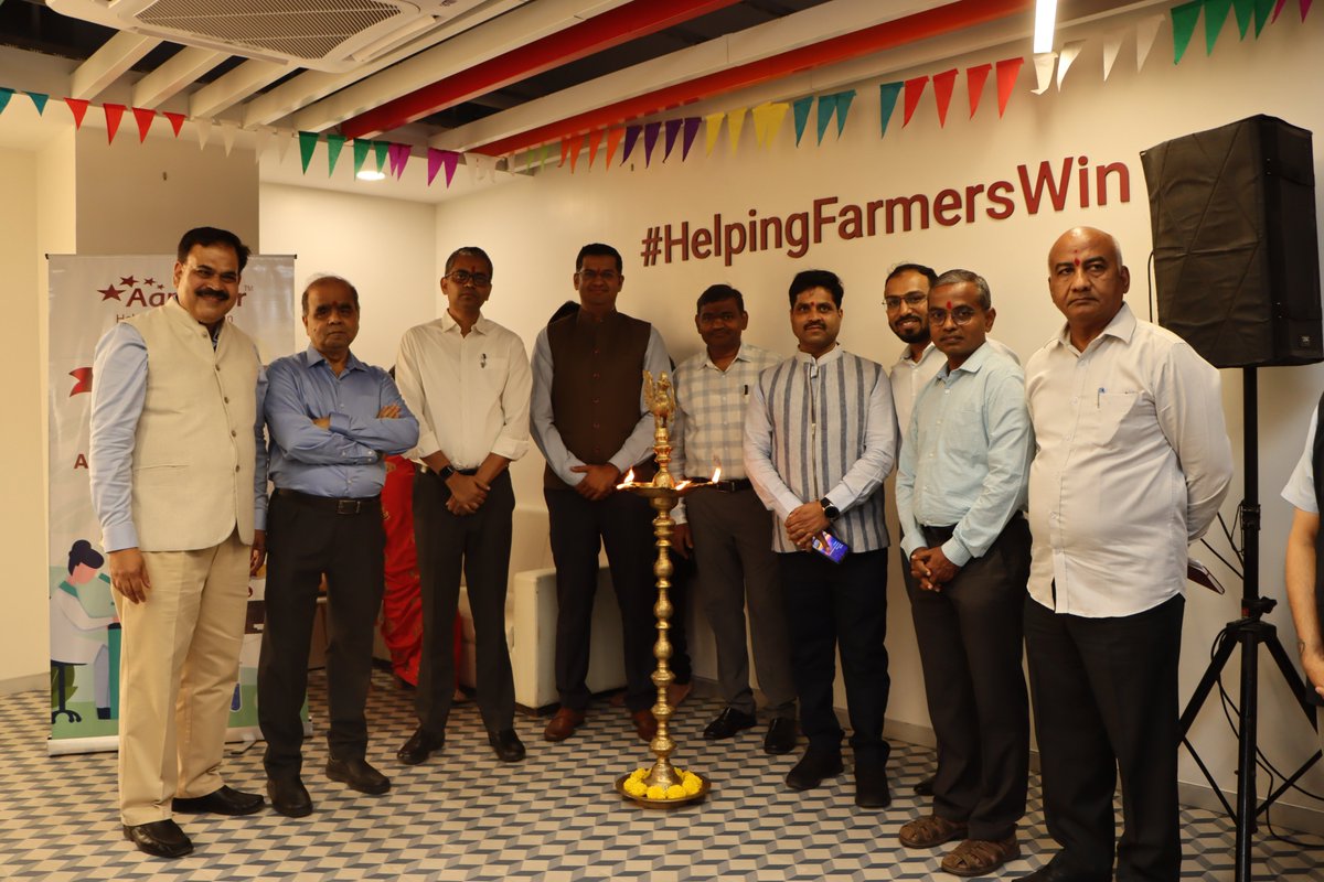 agrostar_in's tweet photo. #India's largest Agri Advisory Center &amp; the AgroStar Quality Assurance Lab for #Seeds &amp; #Fertilizers was inaugurated by Shri. Dheeraj Kumar, IAS, Commissioner Agriculture, Govt. of Maharashtra &amp; Shri Umesh Sarangi, IAS, Retd. Addl. Chief Sec (Home), Govt. Of Maharashtra. 

1/5 https://t.co/K8kWkac0tl