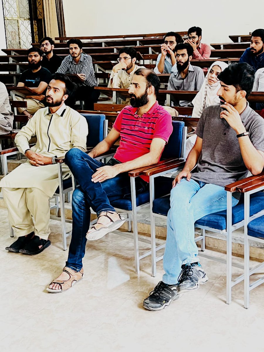 UetBranch's tweet photo. On Thursday, 19th May, ASHRAE UET Taxila Student Branch conducted a seminar about career counselling in which an alumnus of UET Taxila was the speaker.
Following are the glimpses.
#_seminar
#ashrae_uet_taxila
#the_trend_setter
#_Career_Counseling https://t.co/87qelvUmII