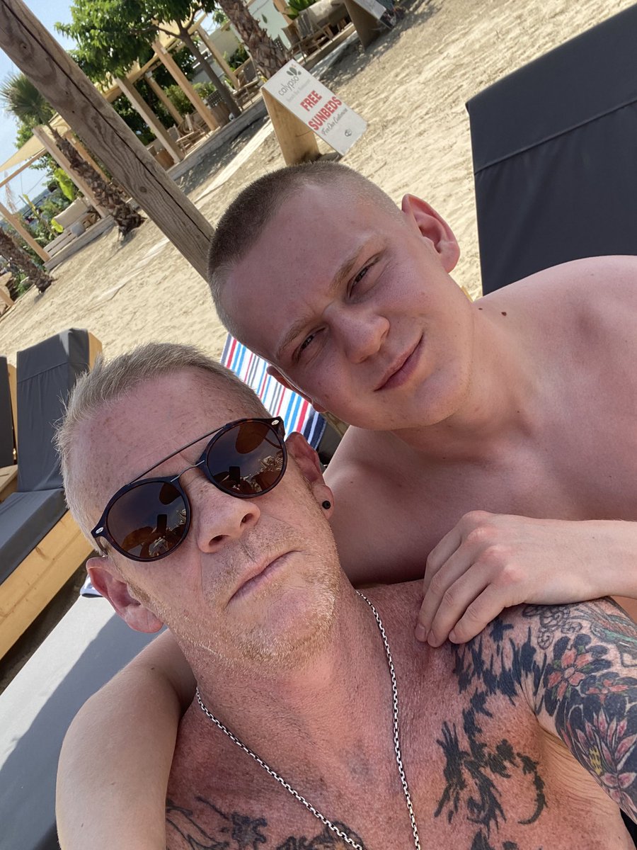 stevie_har's tweet photo. Chilling with the fam Corfu loving life 👍👍 https://t.co/hMEFkZatxR