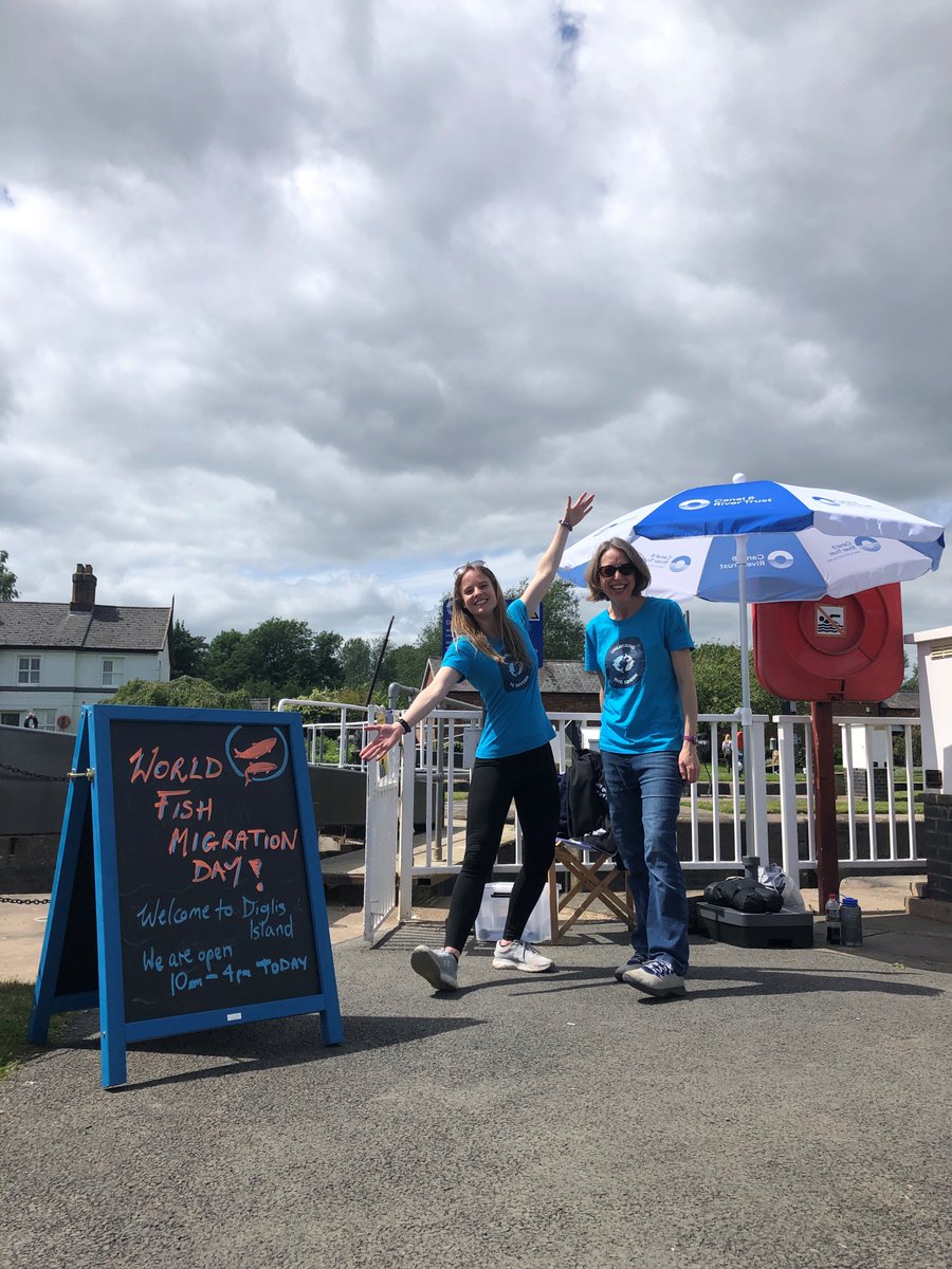 SevernUnlocked's tweet photo. A big salmon-sized THANK YOU to everyone who celebrated #WorldFishMigrationDay with us on Saturday 🙌🎏🐟 We welcomed around 700 visitors to Diglis Island and #DiglisFishPass! 😃 If you missed out we have a few more dates for drop in visits this month 👉 https://t.co/cW9w7NSxOD https://t.co/s1IvXBCJsF