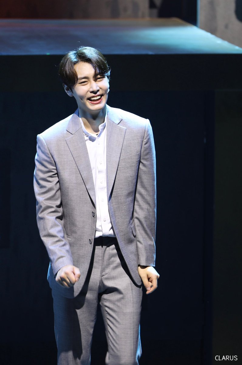 Clarus_star's tweet photo. 220522 또오해영 프리뷰

무대 위 빛나는 재윤-

#재윤 #이재윤 #JAEYOON #SF9 
@SF9official https://t.co/q83qs0Nmvx