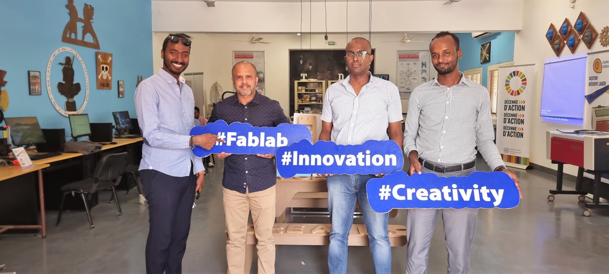 AlexisMGueldon's tweet photo. Ce matin, j'ai eu l'honneur et le plaisir de visiter le Fablab au Centre d'Excellence Africain en Logistique et Transport. Merci à Houssein Mohamed, Responsable Partenariats, à M. Gouled Abdi, Directeur Adjoint et à M. Mohamed Ali Abdoulkader, Fondateur  et Gérant, à DjibEnergy https://t.co/g3lXpKKEFh