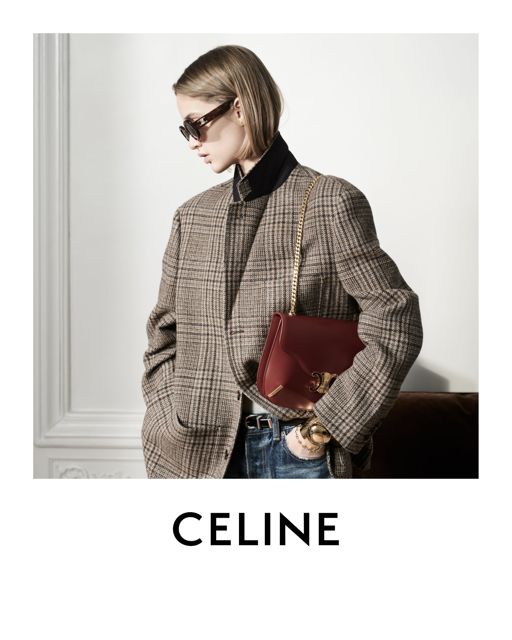 CELINE on X: LA COLLECTION DES GRANDS CLASSIQUES CELINE SESSION 05  INTRODUCING THE NEW CELINE BAG CELINE BUCKET TRIOMPHE AVAILABLE IN STORES  AND ON  HEDI SLIMANE PHOTOGRAPHY PARIS DECEMBER 2021  #CELINETRIOMPHE #