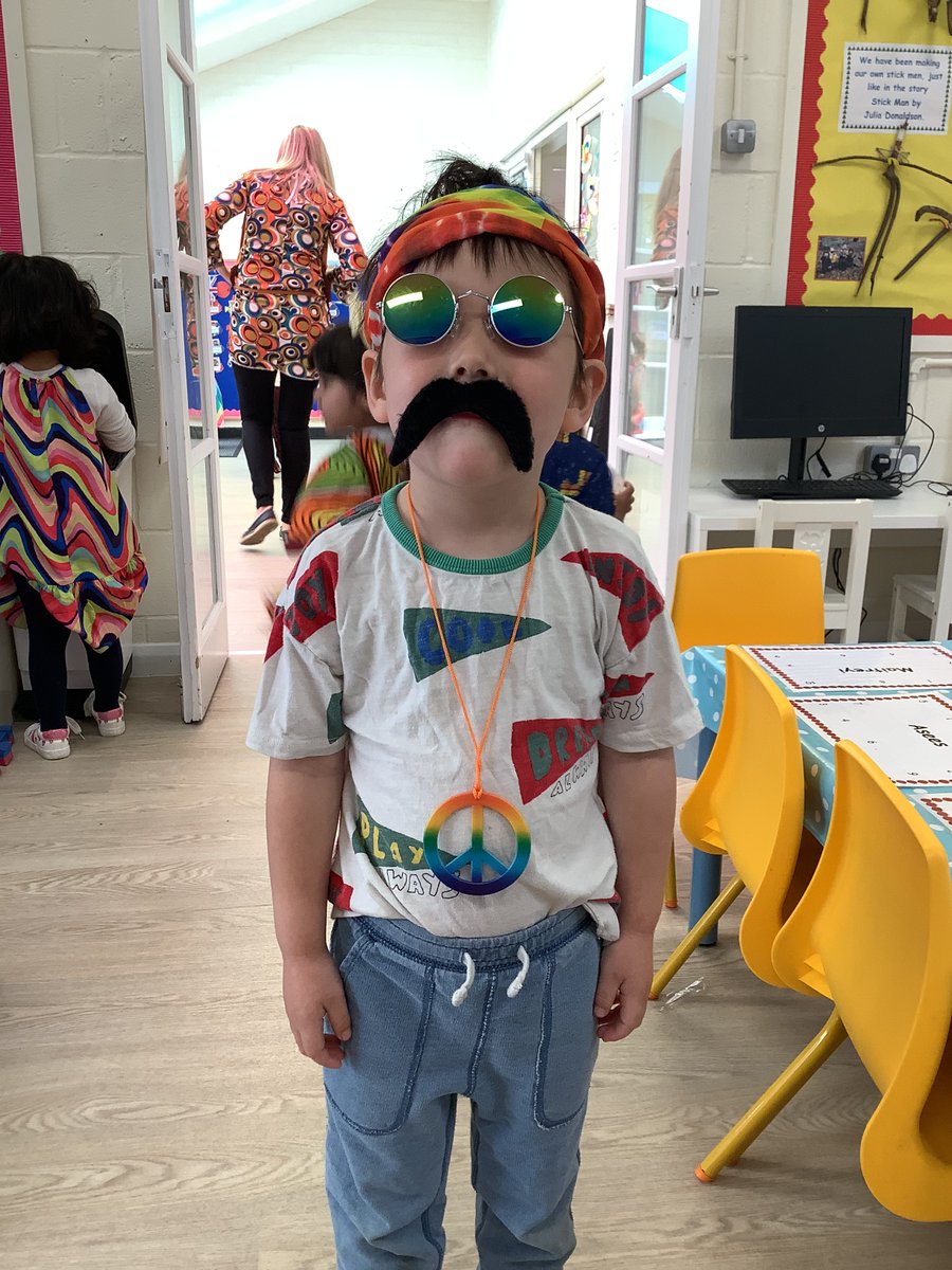 StainesPrepNurs's tweet photo. #StainesPrepSunflowers have started our Jubilee Celebrations with a 70’s dress up day! The children look amazing in their 70’s inspired outfits and look forward to learning about the different decades this week #StainesPrepBeYourBest! https://t.co/LrwCPAfk0e