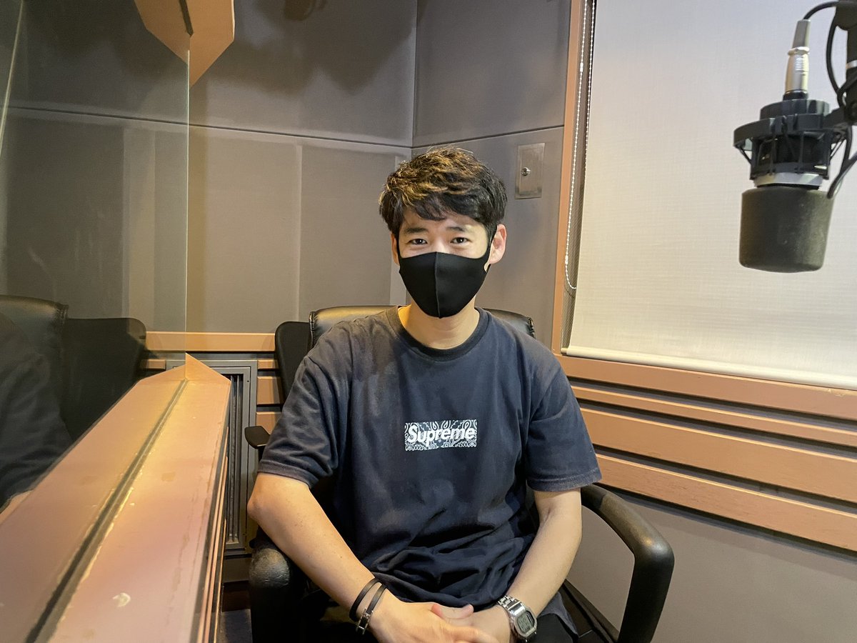n_toshiya's tweet photo. 生放送@代々木🎧
FM FUJI みんなのラジオ
着々と準備
ただいま団欒中🎙
#みんラジ
#みんなのラジオ
#fmfu https://t.co/nCtm7Ronok