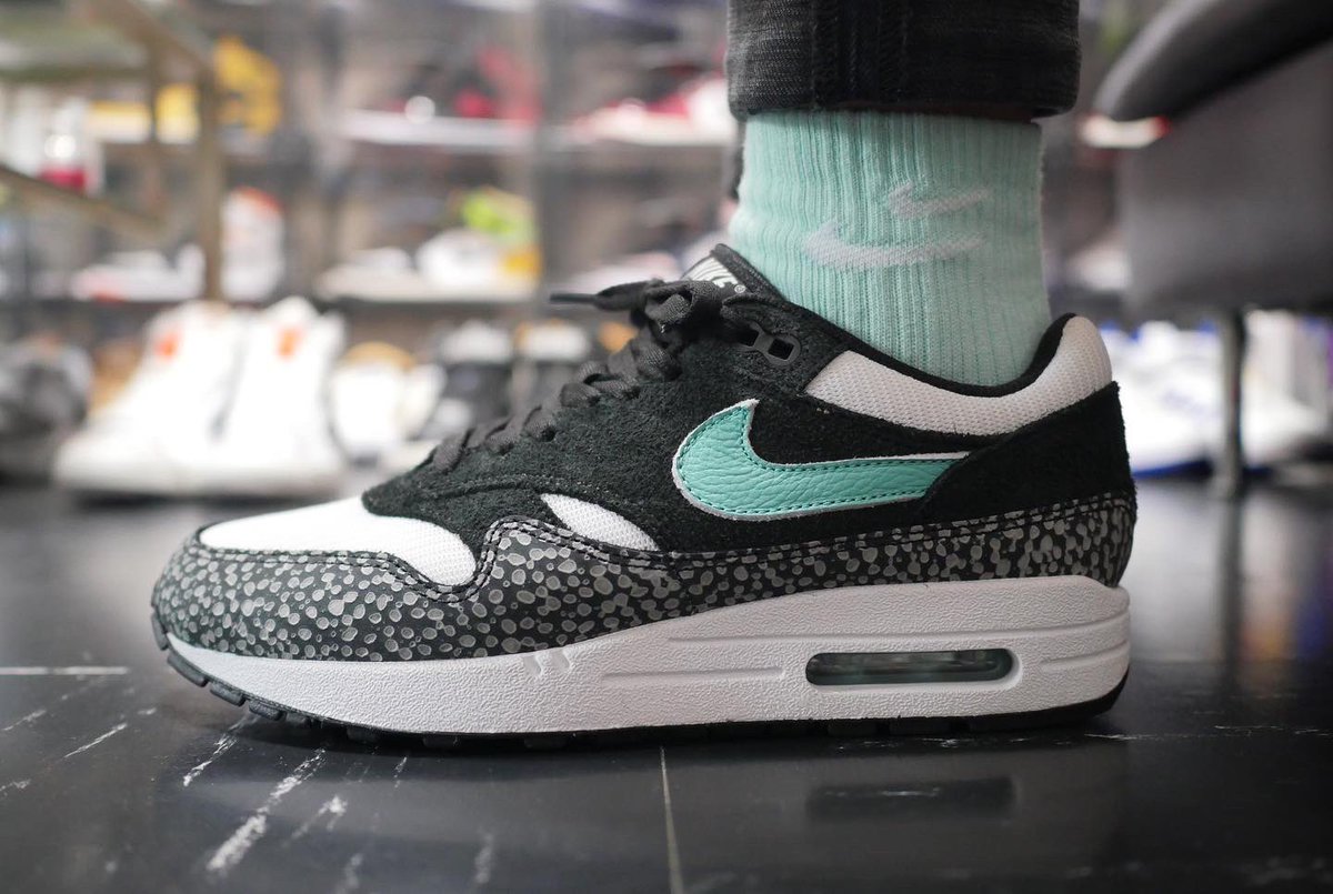 grigioalloy's tweet photo. - 今日のズック / TODAY'S KICKS -
「NIKE AIR MAX 1 BY YOU UNLOCKED "KNOCKOFF ELEPHANT"」
久々のBY YOUは偽エレファント。
"本物の偽物"めでたし。
STYLE CODE : DO7414
#NIKE #AIRMAX #AIRMAX1 #NIKEBYYOU #UNLOCKED #ELEPHANT #SNKRS #SNEAKERS #KICKS #KICKSGRAM https://t.co/1YB0VjC9K7