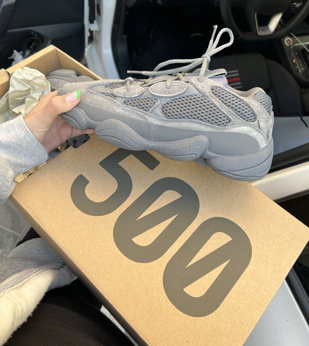 Dancsinai's tweet photo. Yeezy 500 
NEW NEW NEW
Size 42 2/3
For Sale https://t.co/JxCimCWQgP
