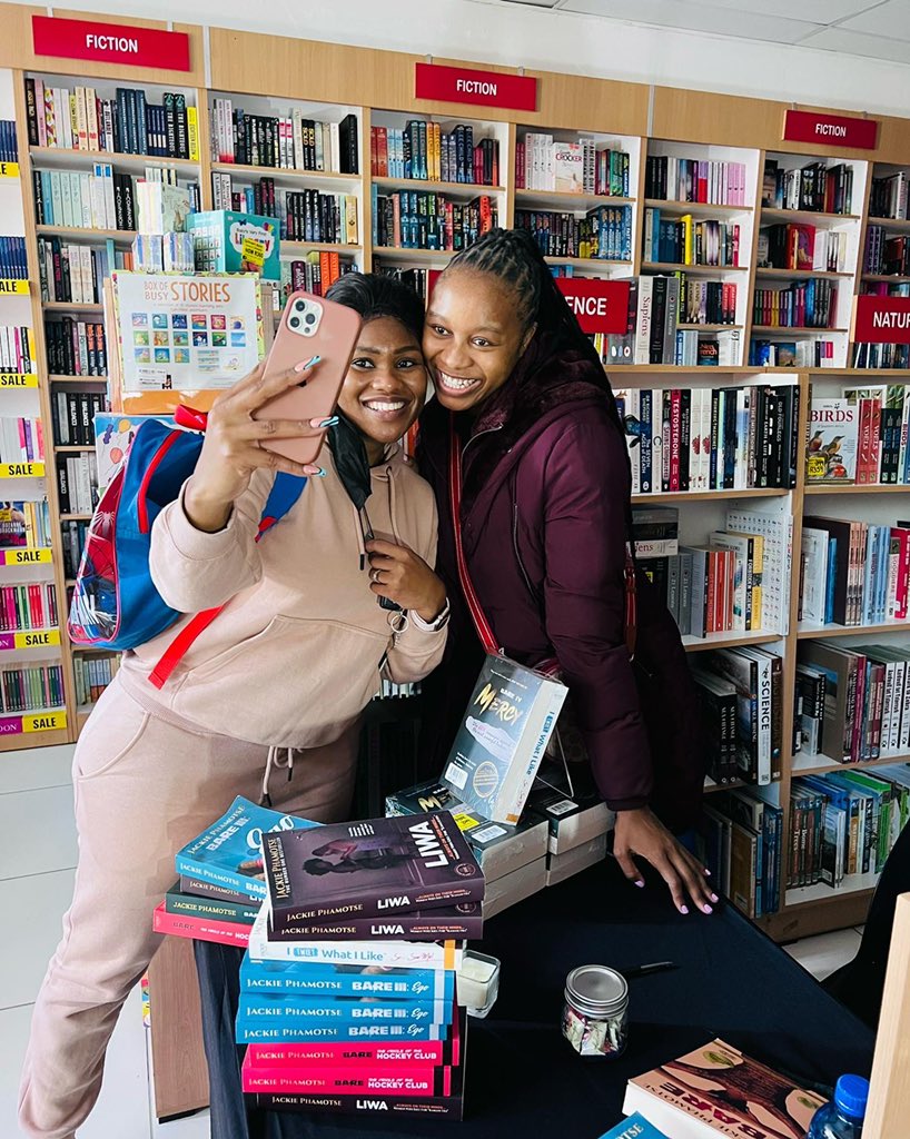 JackiePhamotse's tweet photo. Just out of this world. Our @bargainbookssa book signings in Pretoria went well on Sunday. Itβs just unbelievable when you see this happen. The Bare Nation just keep showing up. #booktour #Bare #BareNation #BareMercy https://t.co/TXdbCnSwvb