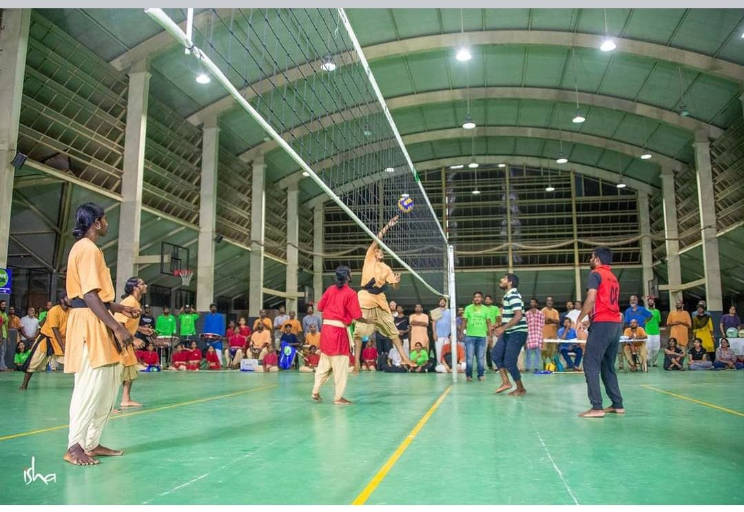 Sarita13324072's tweet photo. Save Soil Cup – a volleyball and throwball tournament – was organized at the Isha Yoga Center as part of the celebration of the Save Soil movement. @cpsavesoil #savesoil https://t.co/7TULN68JVy
