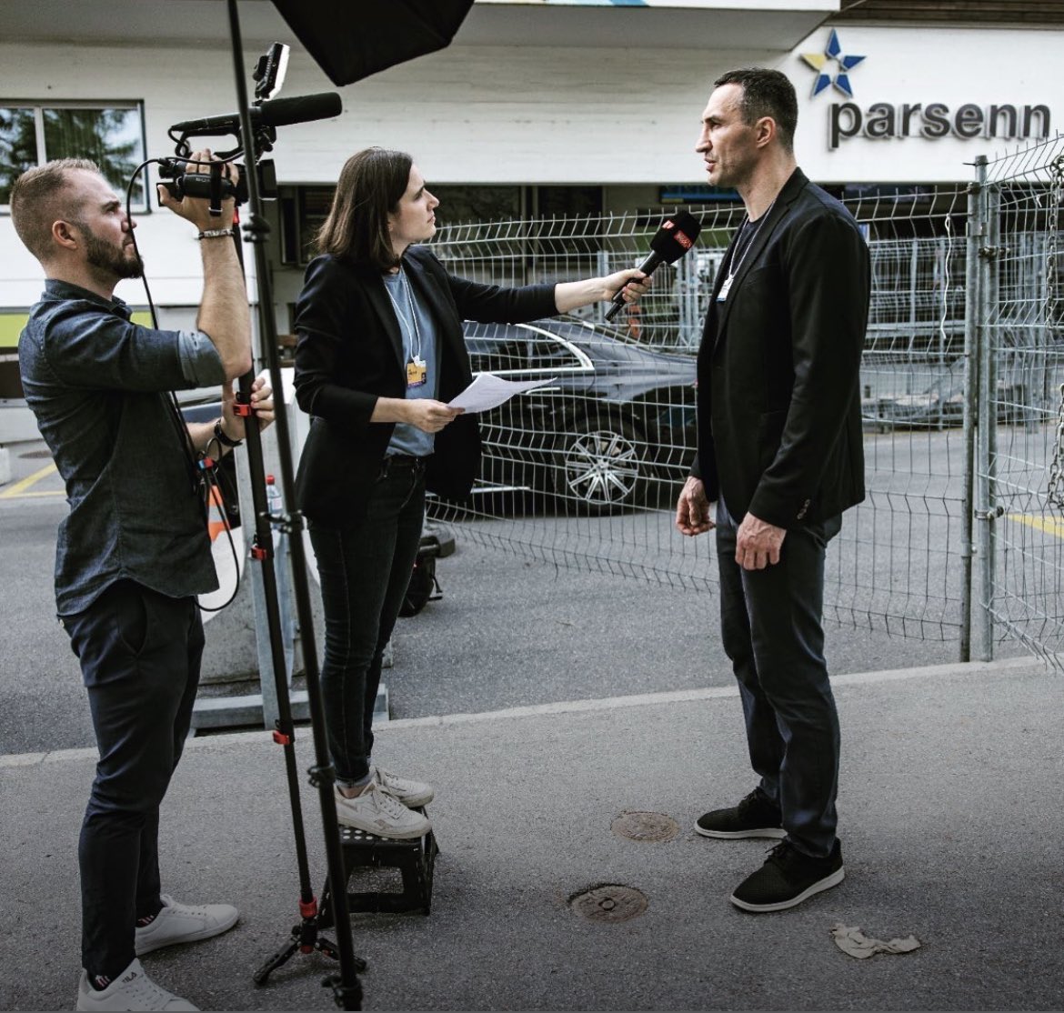 Groß in jeder Hinsicht: <a href="/lea_hartmann/">Lea Hartmann</a> traf Wladimir Klitschko für uns <a href="/Blickch/">Blick </a> in Davos

blick.ch/politik/wladim…