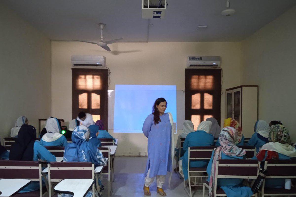 TAFFoundation1's tweet photo. A guest speaker session was held by Ms Sharmeen Khan from @TaskeenPakistan with the trainees of the Customer Service &amp; Retail Sales Course (Numaish Campus) 
The topic was #StressManagement &amp; trainees were engaged in an interactive session with personal reflections.
#TAFFoundation https://t.co/VE24VlkkBa