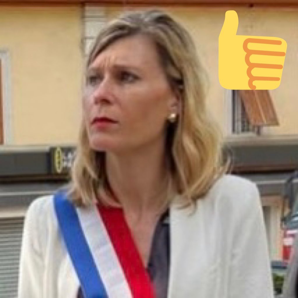 SOUVENIRAVENIR's tweet photo. NE NOUS TROMPONS PAS D’OBJECTIF NOTRE SEULE CANDIDATE ICI @DubyMuller QUI NOUS REPRÉSENTE,TRAVAILLE POUR SA CIRCONSCRIPTION ET AIDE SES SES COLLÈGES MAIRES SANS DÉFAILLIR 
LA CANDIDATURE @NicolasBailly74 =OPPORTUNISTE 
#VEILLARD = ALIMENTAIRE POUR UNE ÉPAVE DE LA POLITIQUE LOCALE https://t.co/gqNidYgzoA