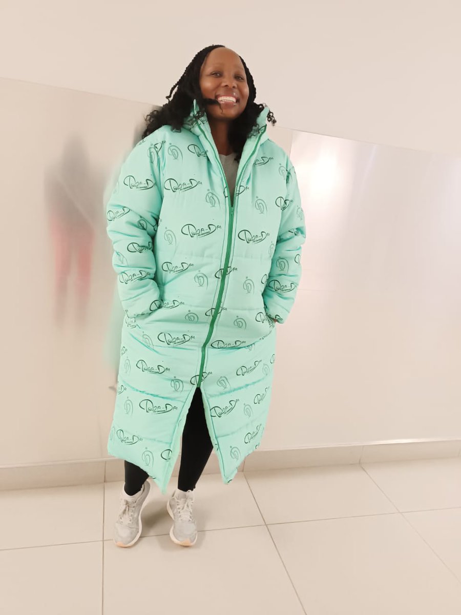 TswaDaClothing's tweet photo. #TswaDa Clothing Label long puffer jacket 

#winterswag https://t.co/JL78hO5Mqr