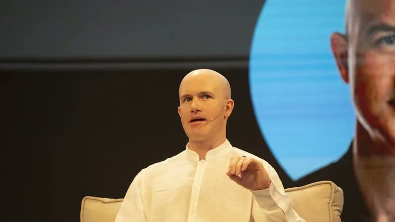 Sources: Coinbase is pausing new projects, freezing hiring, cutting costs, and giving staff more stock grants after its stock fell 75%+ in the past six months buff.ly/39Ghqiz