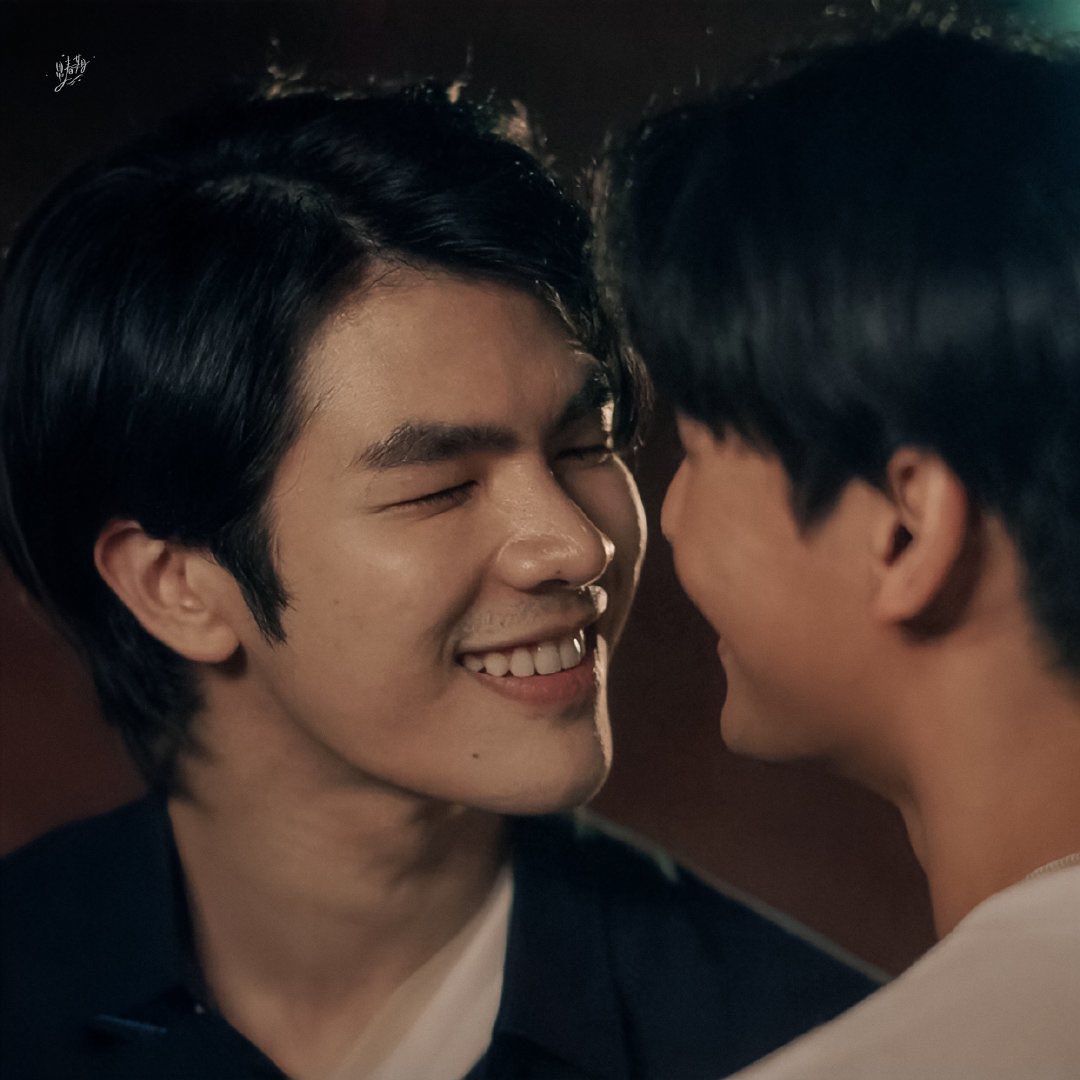 ppeachkinii's tweet photo. คนนึงหล่อชหคนนึงน่ารักทะเล้นชหเหมาะสมกันมากไอบ้าเอ๊ยยยเขินนนนน https://t.co/C27eTmiUpc