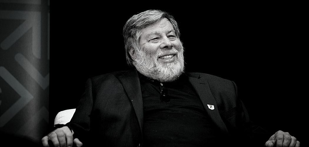 Crypto Unique tweet media