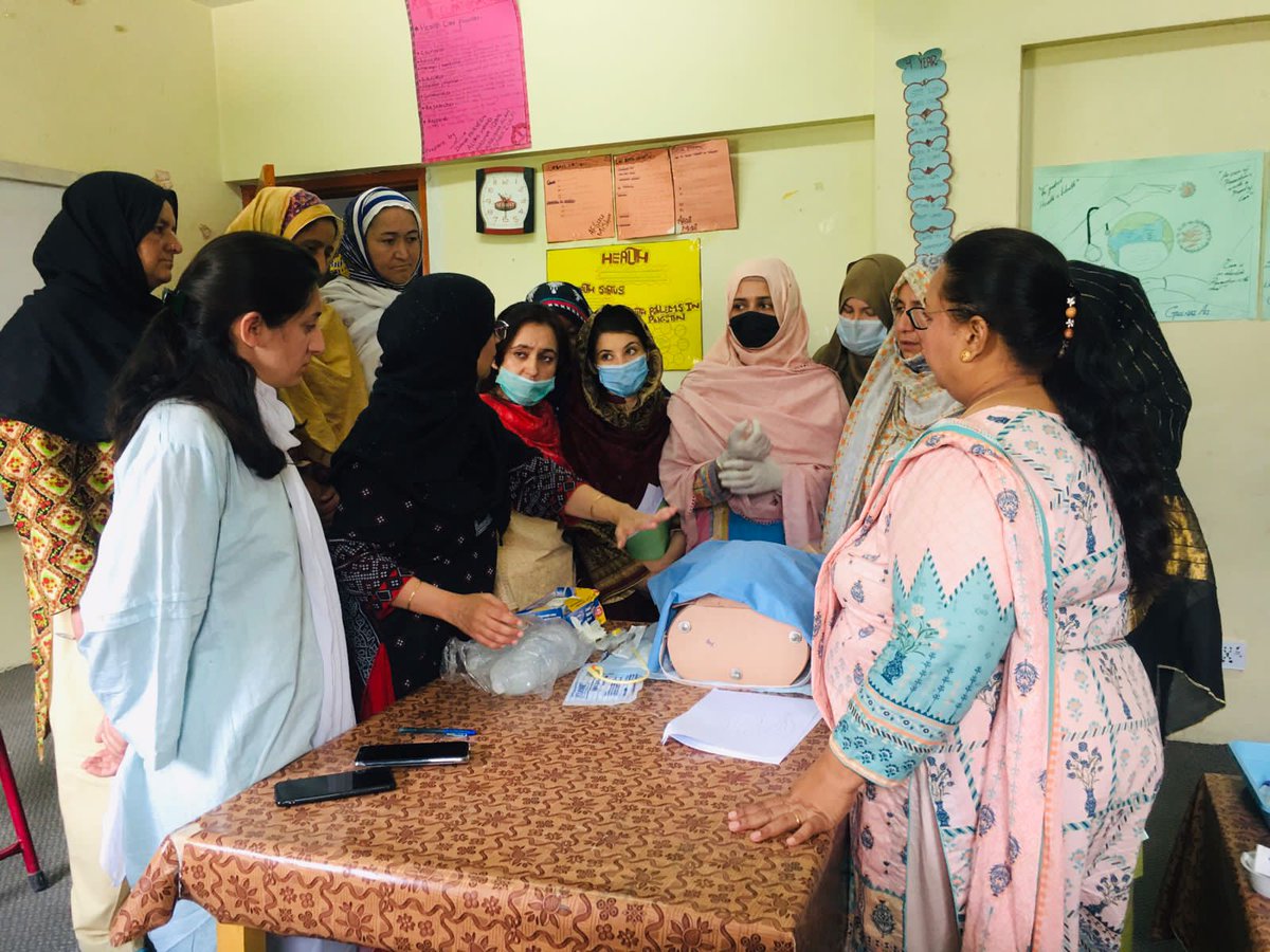 akhs_p's tweet photo. AKHS,P and AKU-SONAM recently teamed up to prepare health providers in Gilgit-Baltistan to provide basic emergency obstetric care that can be critical in saving maternal and newborn lives #maternalhealth #savingnewborn @AKUGlobal @CanadaDev @AKFCanada @CanHCPakistan https://t.co/EQo5J2v4RM