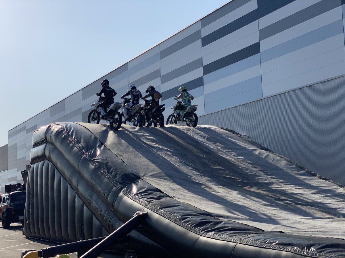 sugico__'s tweet photo. 名古屋モーターサイクルショー、xgames、鮫川、全日本オフビ、クロスファイブ大阪と怒涛の大好きが詰まりまくったイベントラッシュ終了。凄い贅沢で楽しかったー。
何よりこの期間「次の予定」があった事が何より嬉しかった。 https://t.co/n1Nkq8IKiu