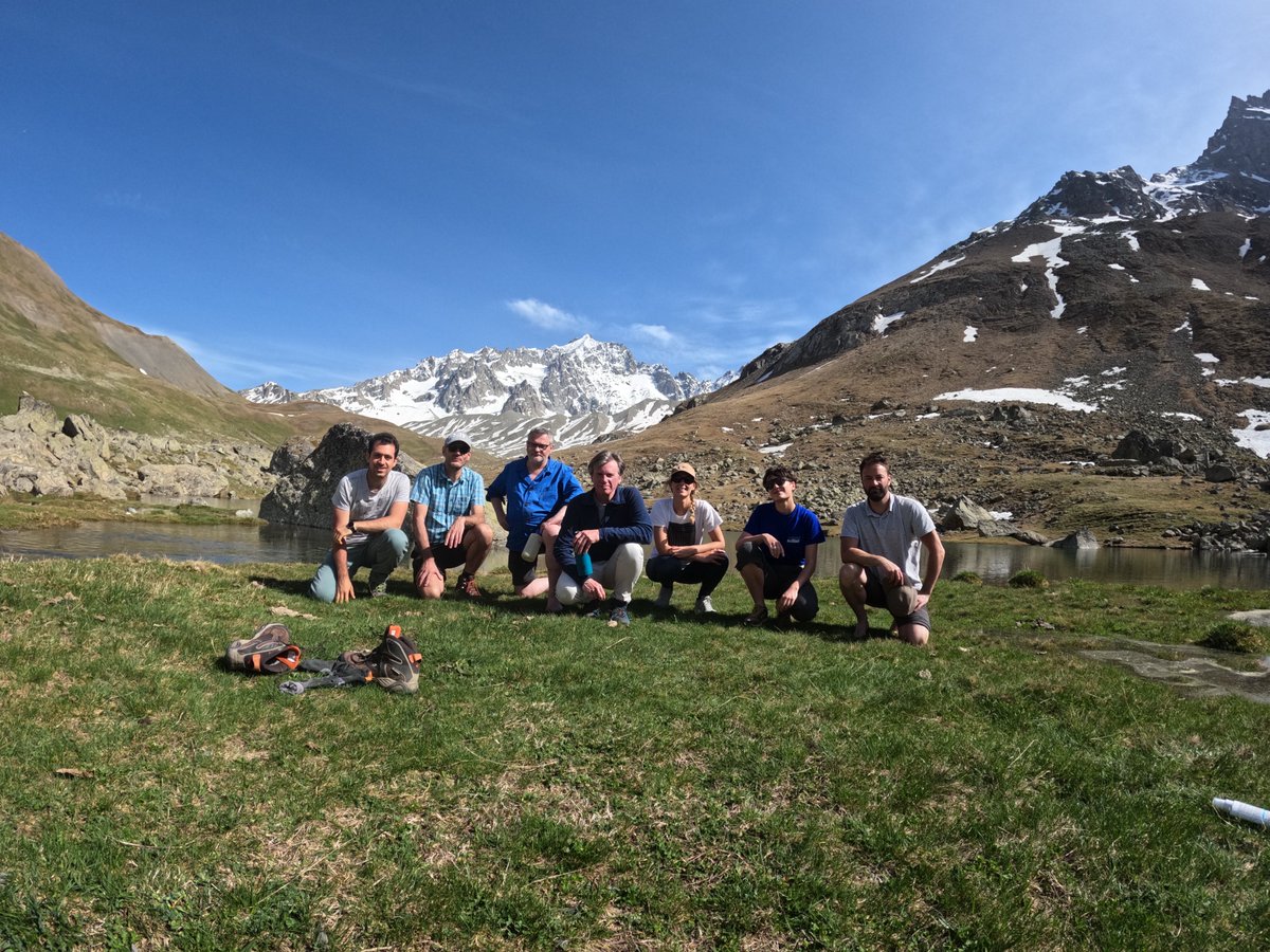 L'équipe du #MHA était en séminaire hors-les-murs au jardin du Lautaret ce week-end. Au programme : séminaire sur la thématique de la représentation et balade dans le parc des Ecrins <a href="/LautaretGarden/">Jardin du Lautaret (UGA/CNRS)</a> <a href="/PnEcrins/">Parc national des Écrins</a> <a href="/UGrenobleAlpes/">Université Grenoble Alpes</a>