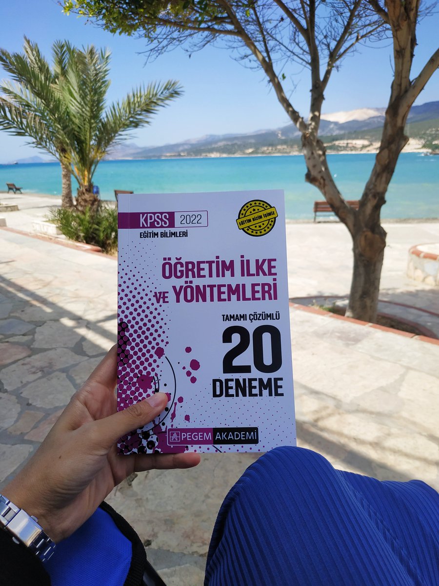 YgtGulay's tweet photo. Şu manzarada da KPSS çalışılmaz ki... #kpss2022 https://t.co/BxN6wDcPne