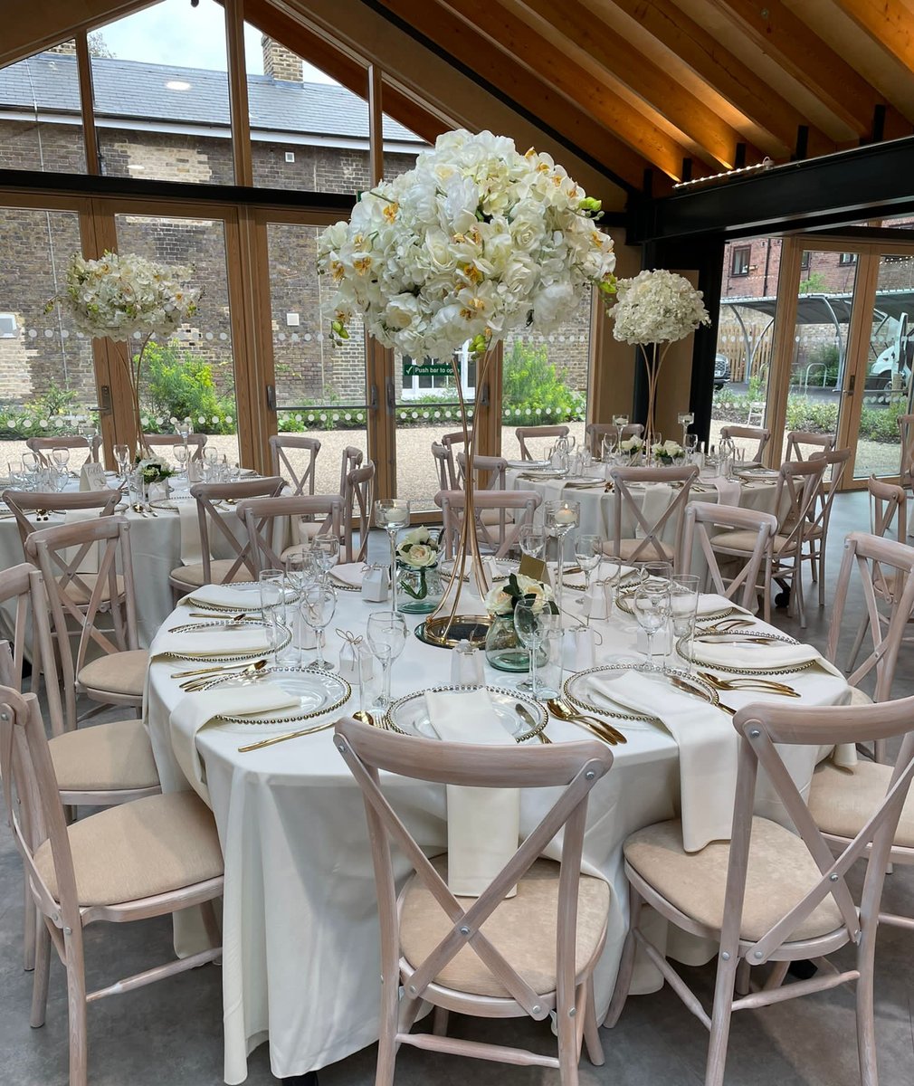 Happy Monday!
The Glass House, How lovely is this set up overlooking the terrace.
Contact us today venuehire@hackney.gov.uk