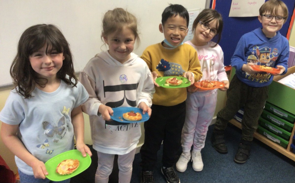 Last Friday Year 2 made pizza muffins, to celebrate how hard they have been working.