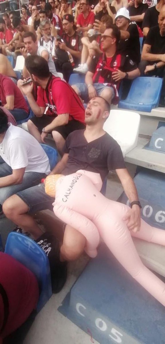 Out Of Context Football tweet media