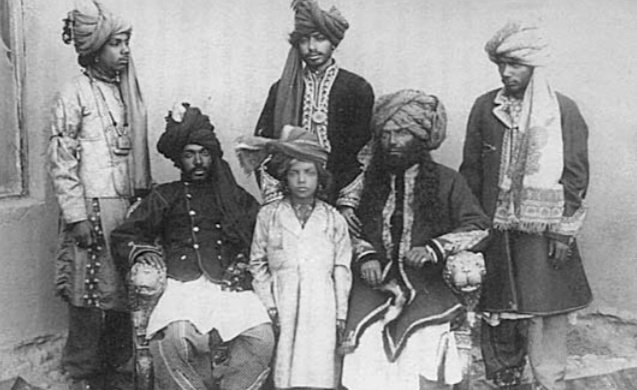 sincerely_epic's tweet photo. Visionary Nehru &amp; his mistakes but still INC has audacity to point out MEA
#Thread
1/2
In 1947, Khan of Kalat, a princely state in #Balochistan, opted to join #India rather than #Pakistan. He sent Nehru signed accession papers that officially made Kalat a part of Union of India. https://t.co/QG9deLHQNP