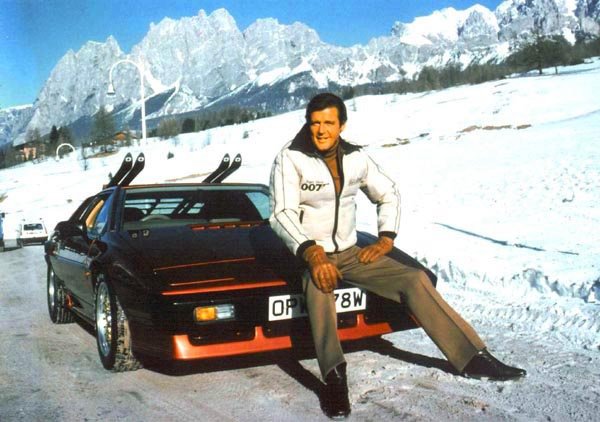 James Bond Vehicles tweet media