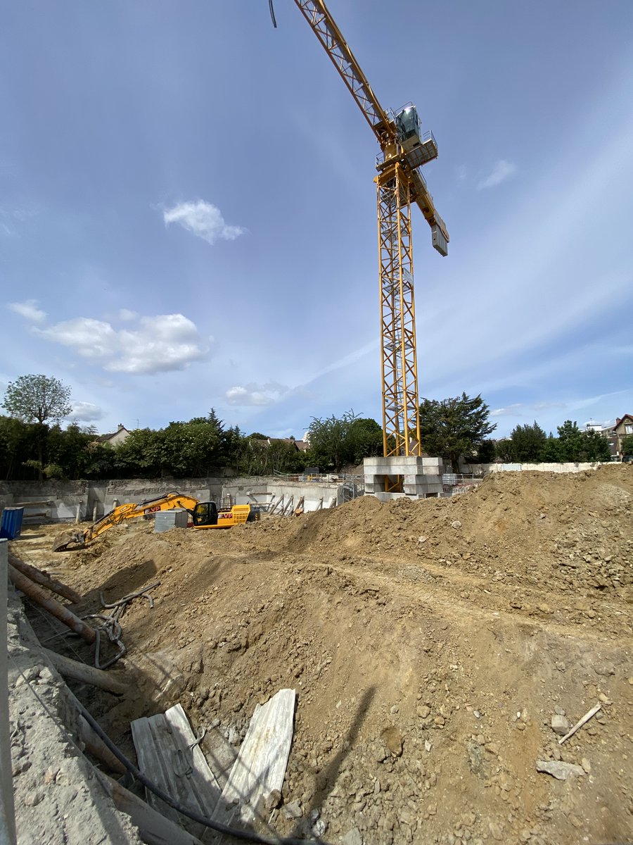 #Sannois : Projet de construction de 93 habitats dans un logement collectif.
Nos équipes ont piloté le transport et traitement des terres. Nous gérons 5 400 tonnes de terres, avec un taux de valorisation de 100%♻️
#greentech #économiecirculaire #valorisation #terres #construction