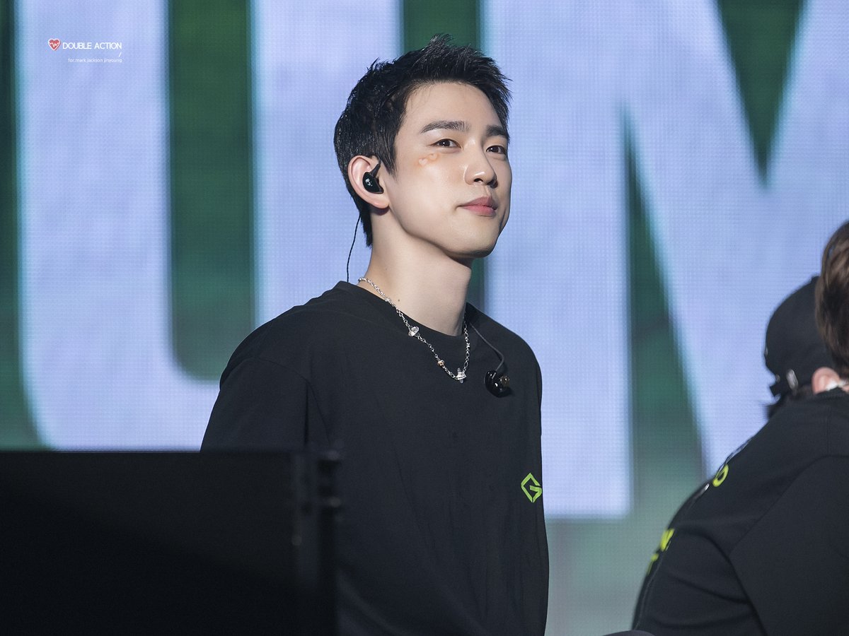 doubleaction_94's tweet photo. 220521-22 #GOT7 #갓세븐 #JINYOUNG #진영 #HOMECOMINGwithIGOT7 https://t.co/COr6wkTa5d