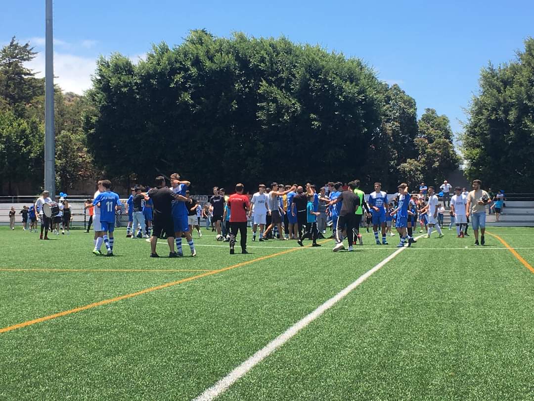 El pasado sábado, 21 de mayo, se produjo el ascenso del Juvenil Sauzal a categoría preferente y el Cadete pasó a eliminatoria.

#CDSauzal
#DeporteSauzal
#AytoSauzal