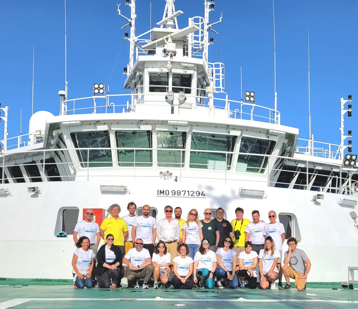 AbedHassoun's tweet photo. The scientific team of #TalPro2022 🌊

#RVBelgica https://t.co/hNyPhBLMep