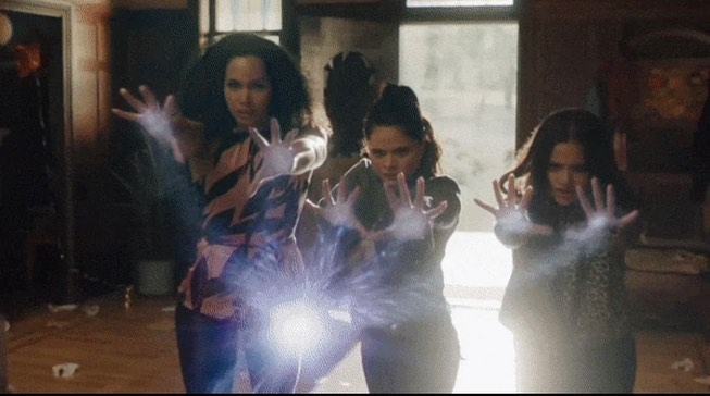 suecheng2816's tweet photo. New Charmed #charmed2018 #newcharmed #macyvaughin #madelienemantock #melvera #meloniediaz #maggievera #sarahjeffries #charmed https://t.co/7W2eABOYbk