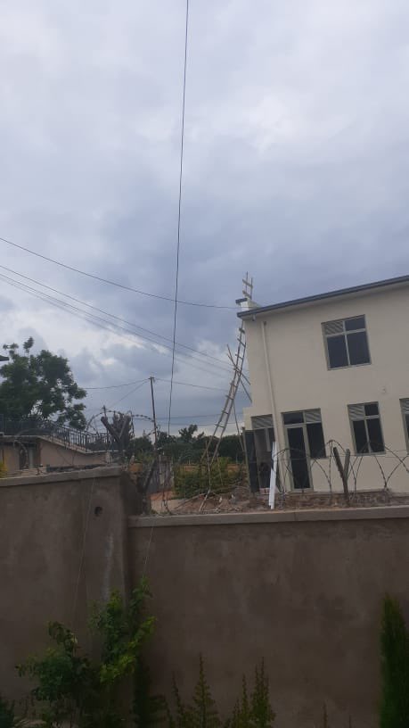 ntizimira's tweet photo. Dear @AlexisKabeja, this is 2 weeks we called @liquidtelecom #Liquidtelecom to fix this issue of wires almost at the road level. Would you mind helping? #poorcustomercare #tiredofkwihangana https://t.co/esykbUUsE6