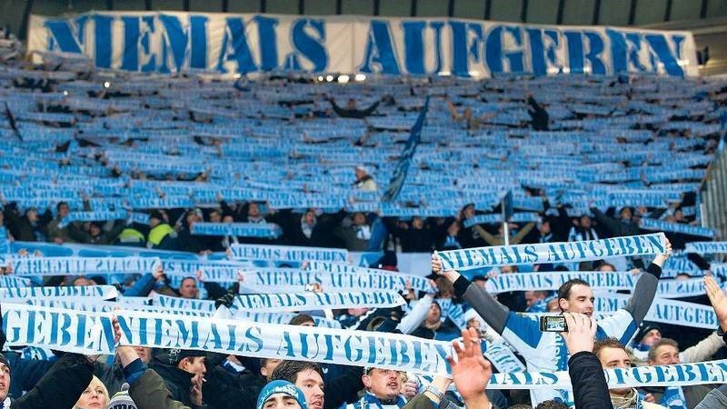 Niemals Aufgeben! Heute wird gekämpft! 

Hertha BSC heißt unser Verein, Hertha BSC wird es immer sein! 💙🤍

#HaHoHe #GemeinsamHertha #HSVBSC