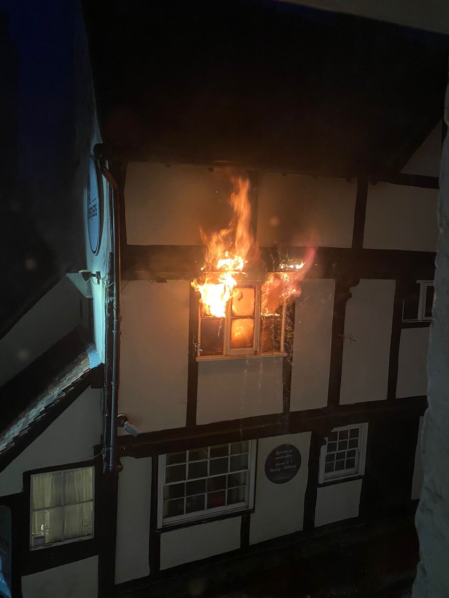 GoslingFire's tweet photo. Weekend duties like that are why I joined this job. Some great results and teamwork alongside some not so great incidents and outcomes to deal with.
9 more hours to go.. #Fires #RTC #Hazmat #FirefightingFoam #WaterRescue #ListedBuildings #SecAmb #HEMS #CoastGuard #Police #EA 👨‍🚒🚒 https://t.co/BeDUoEuk6A