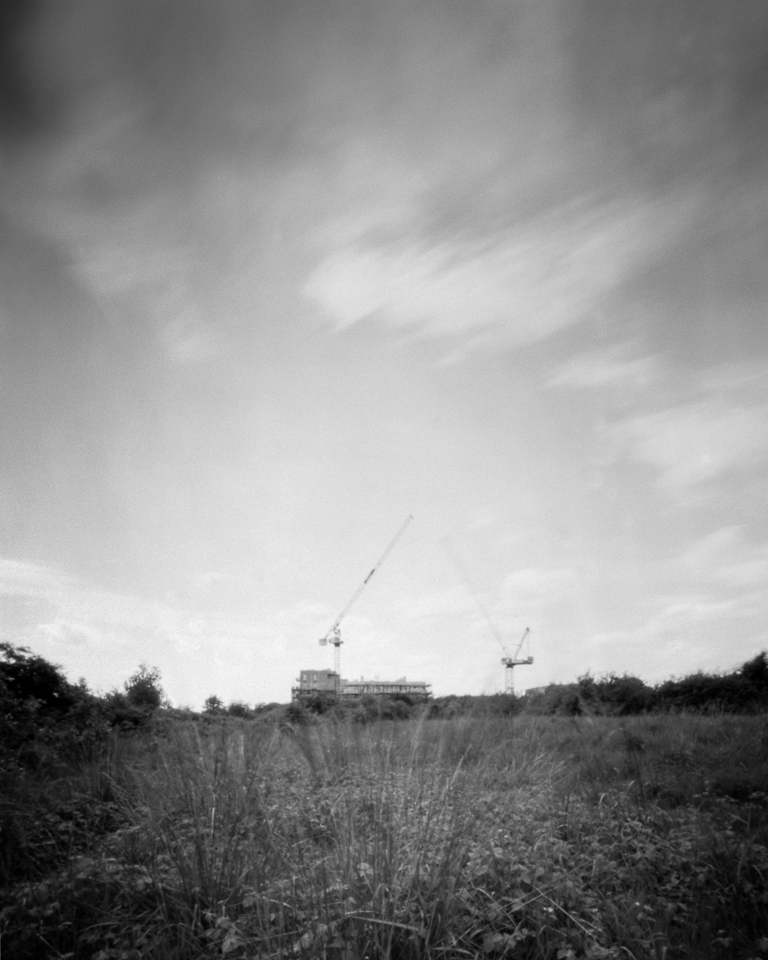 paulasmithphoto's tweet photo. Wanderings with the @ONDUpinhole 4x5 pinhole camera using Fomapan 100 film developed in Rodinal 1+37.
#4x5film #4x5photography #largeformatphotography #fomapan100 #rodinaldeveloper #eppingforest #pinhole #filmphotography #lensless #walthamstow https://t.co/V7gUza08qX