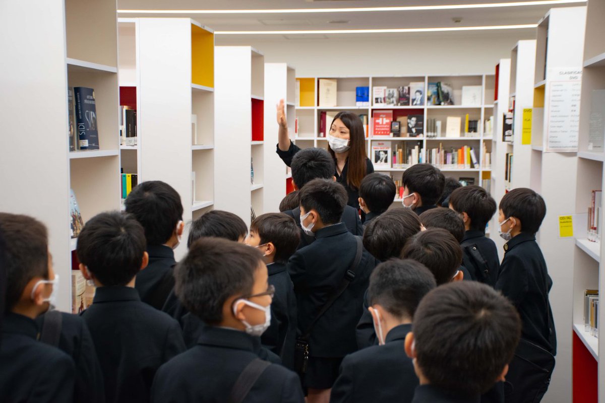 CervantesTokio's tweet photo. Nos visitaron los alumnos de la escuela primaria GYOSEI del barrio de Chiyoda-ku. Esperamos que hayan disfrutado la visita aprendiendo cultura en español.
.
.
#gyosei #español #cultura
#institutocervantestokio https://t.co/GROpGAv359