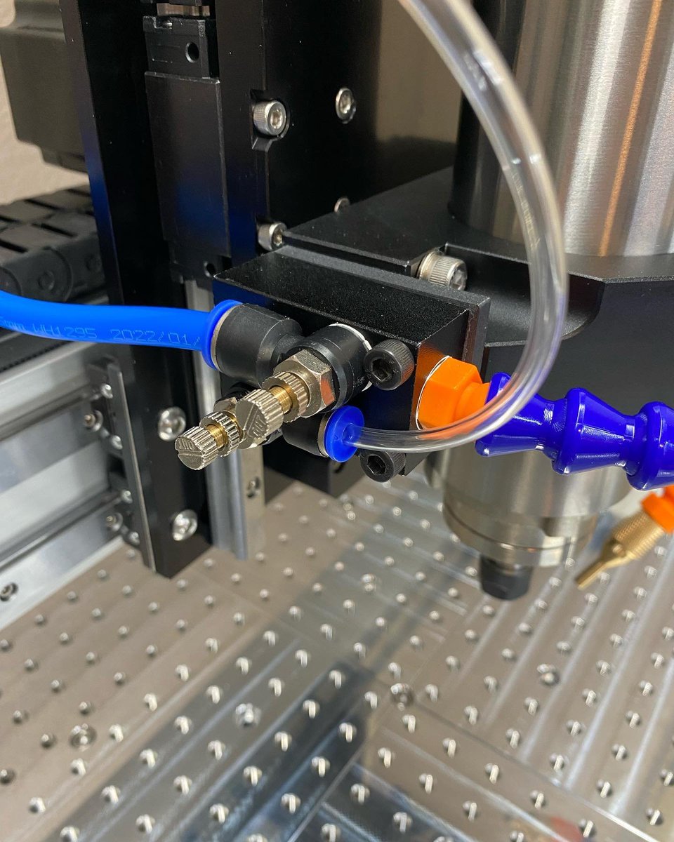 QIDI_3dprinter's tweet photo. 💡The first useful 3D printer part made by @rc_khaos(ins) for his CNC machine. It's a first, but it's still a great job.
💙If anyone is also printing functional printed parts, feel free to share with #qidi.
#3d #3dprinting #3dprinted #3dprinter #3dprint #3dcreate #3dmodel https://t.co/lRl78KkEv3
