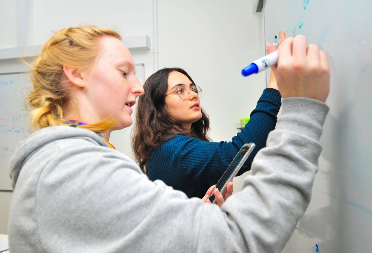 Ofstednews's tweet photo. Join us! We're looking for statisticians, researchers, data scientists and analysts at all grades: https://t.co/jYR8hZWr95 closing 13 June. #DataJobs #UKGovIsHiring https://t.co/7kxFx10Dhb