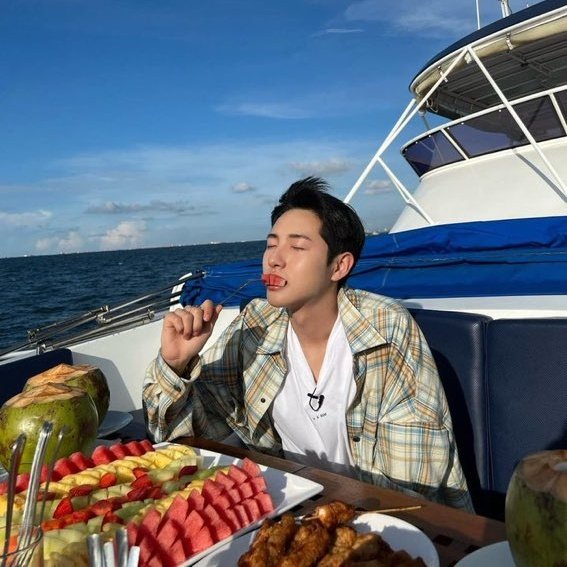 เฮ้! ไอขอกินแตงโมด้วยเด่ะ