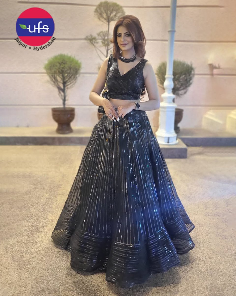 ufs_india's tweet photo. Let the people feel envious of your unique dresses and your dressing style by wearing our exclusive dresses that suit all occasions. Visit UFS stores for more collections.
#UniqueFancySarees #kurti #kurtiset #exclusivecollections #fashion #clothes #brand #collection #models https://t.co/gtUV6lA5KS