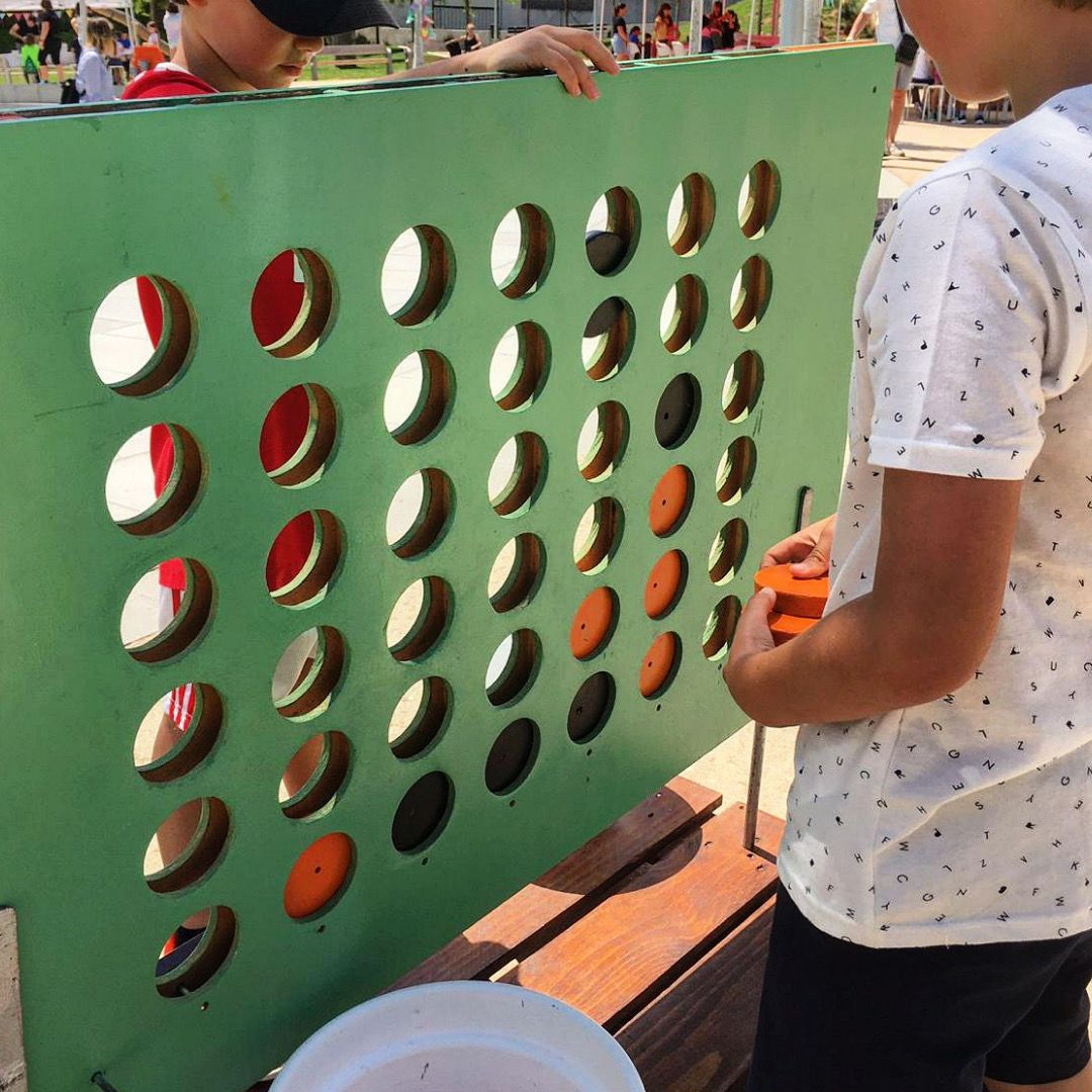 Jocs gegants de fusta per a petits i grans. Ideals per a tota festa, fira o acte. Consulta'ns sense cap compromís!
#jocsfusta #jocsgegants #animacióinfantil #activitatsfamiliars
