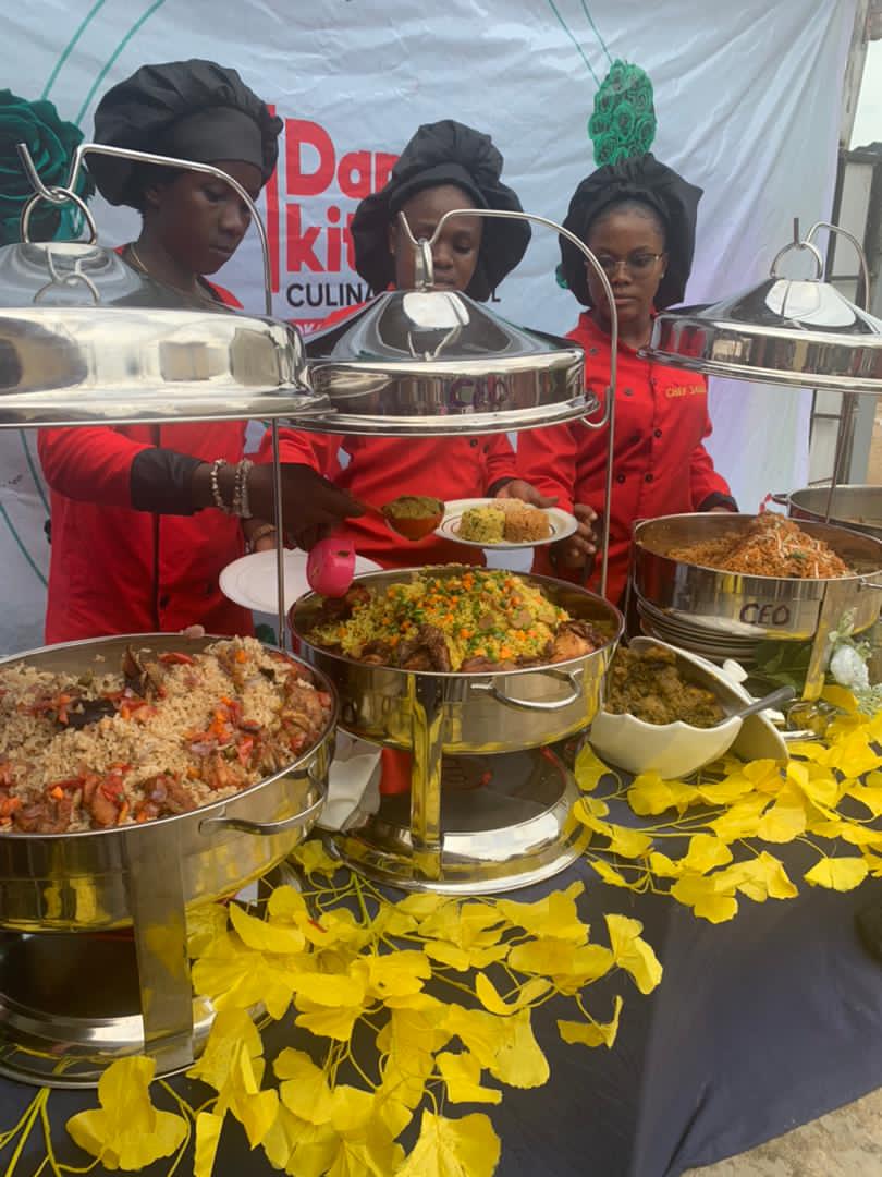UdohEnwongo's tweet photo. Seasoned with Grace. A Certified Chef. Its been God all the way. https://t.co/RrBy3SqYty
