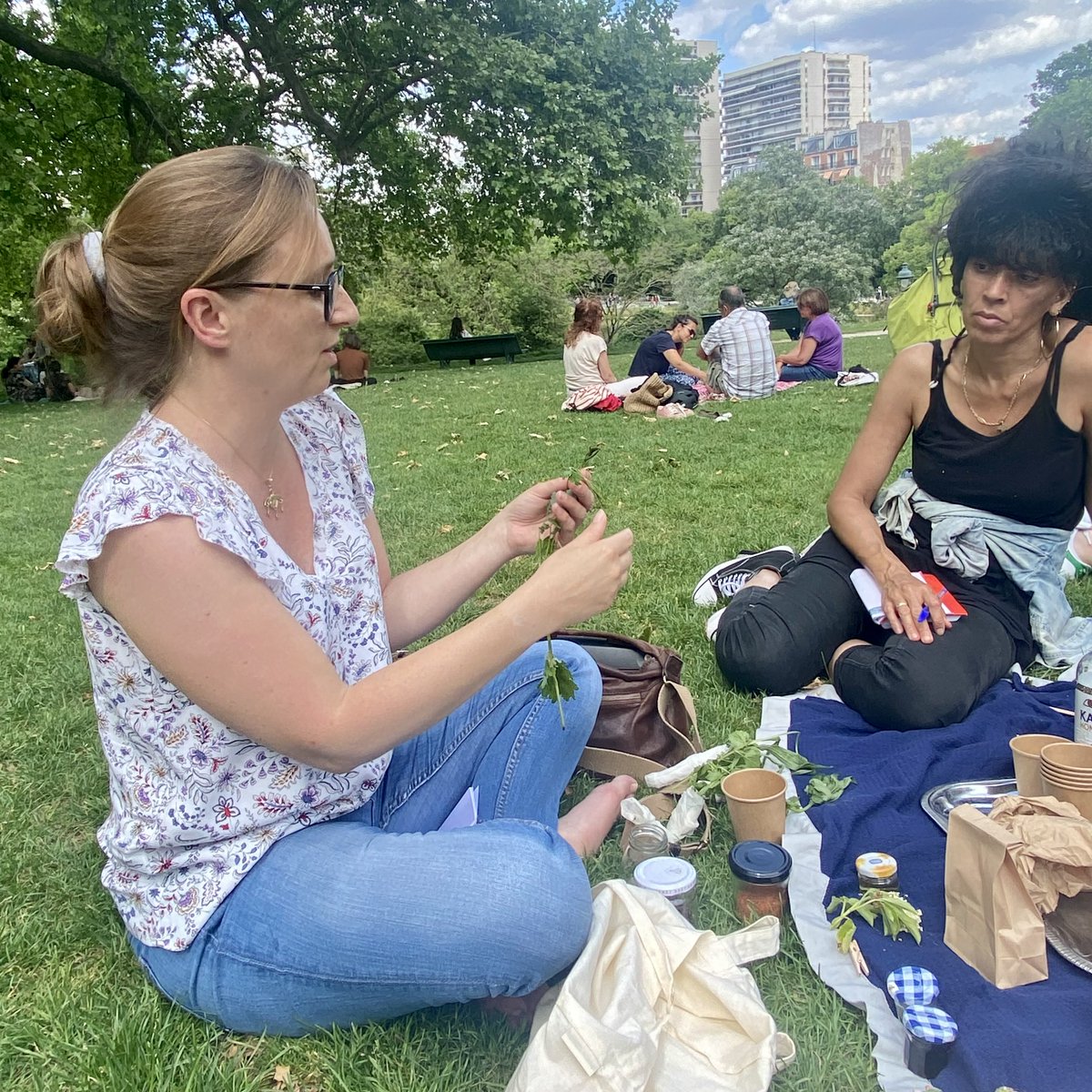 IFSH_Formations's tweet image. 🤩 Beau moment d'échange et de découverte durant l'événement Hors-Les-Murs de Paris !  

Vous souhaitez être recontacté(e) par nos équipes ? Remplissez le formulaire de demande ici 👉 ifshformations.typeform.com/to/MUcuGDHG 

🍃 ifsh.fr
☎️ 04 93 07 07 24
📧 secretariat@ifsh.fr